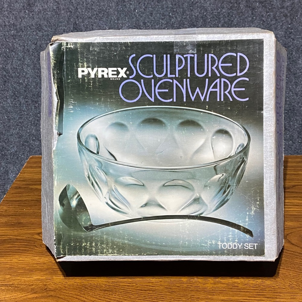 Vintage Pyrex Sculptured Ovenware 4 Qt Toddy Set Bowl and Ladle 8272 Clear Glass